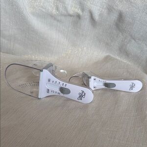 Pampered Chef White & Clear Adjustable Measuring Scoops, Set of 2